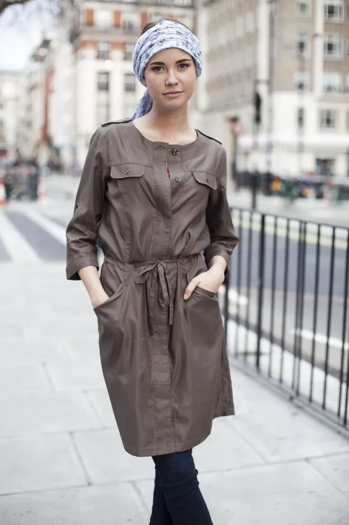 Uniqlo: Uniqlooks — commercial, fashion and portrait photograph in London, UK, frame 3 of 49.